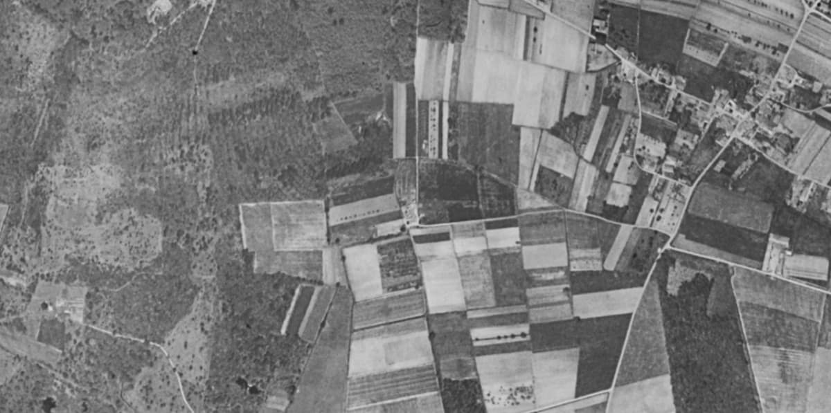Vue du ciel de l'emplacement de l'acuel Château du Hâ de 1930